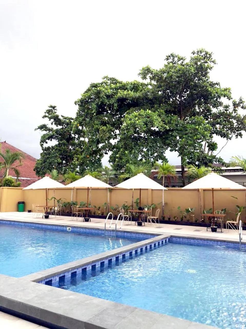 Tasneem Hotel Malioboro Jogjacarta Exterior foto