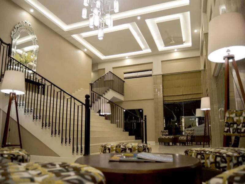Tasneem Hotel Malioboro Jogjacarta Exterior foto